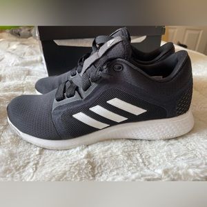 Adidas Women’s Edge Lux 4 Running Training Sneaker Shoe Black and White Size 7.5